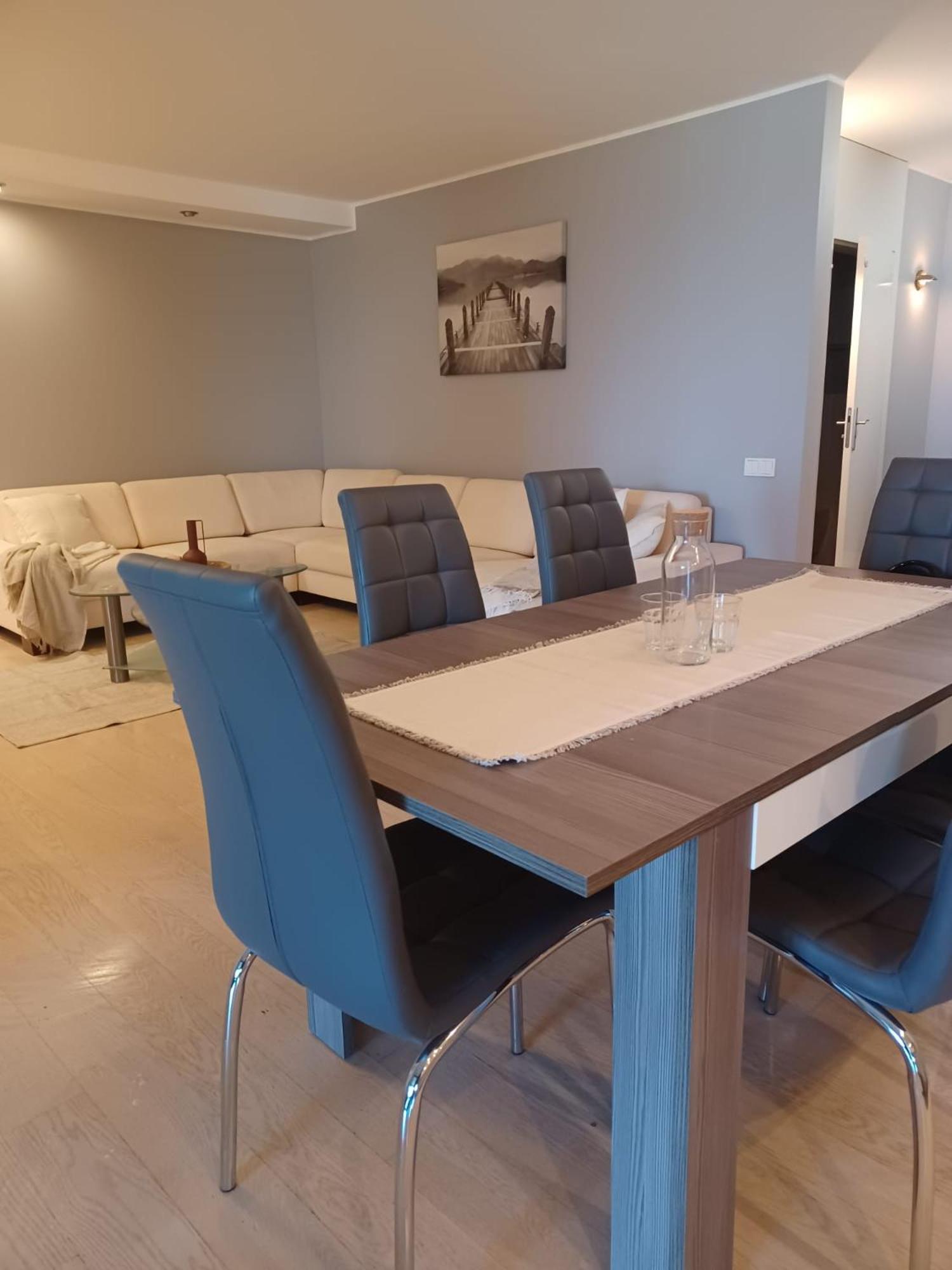 Appartamento Na Placu Kaszubskim W Gdyni